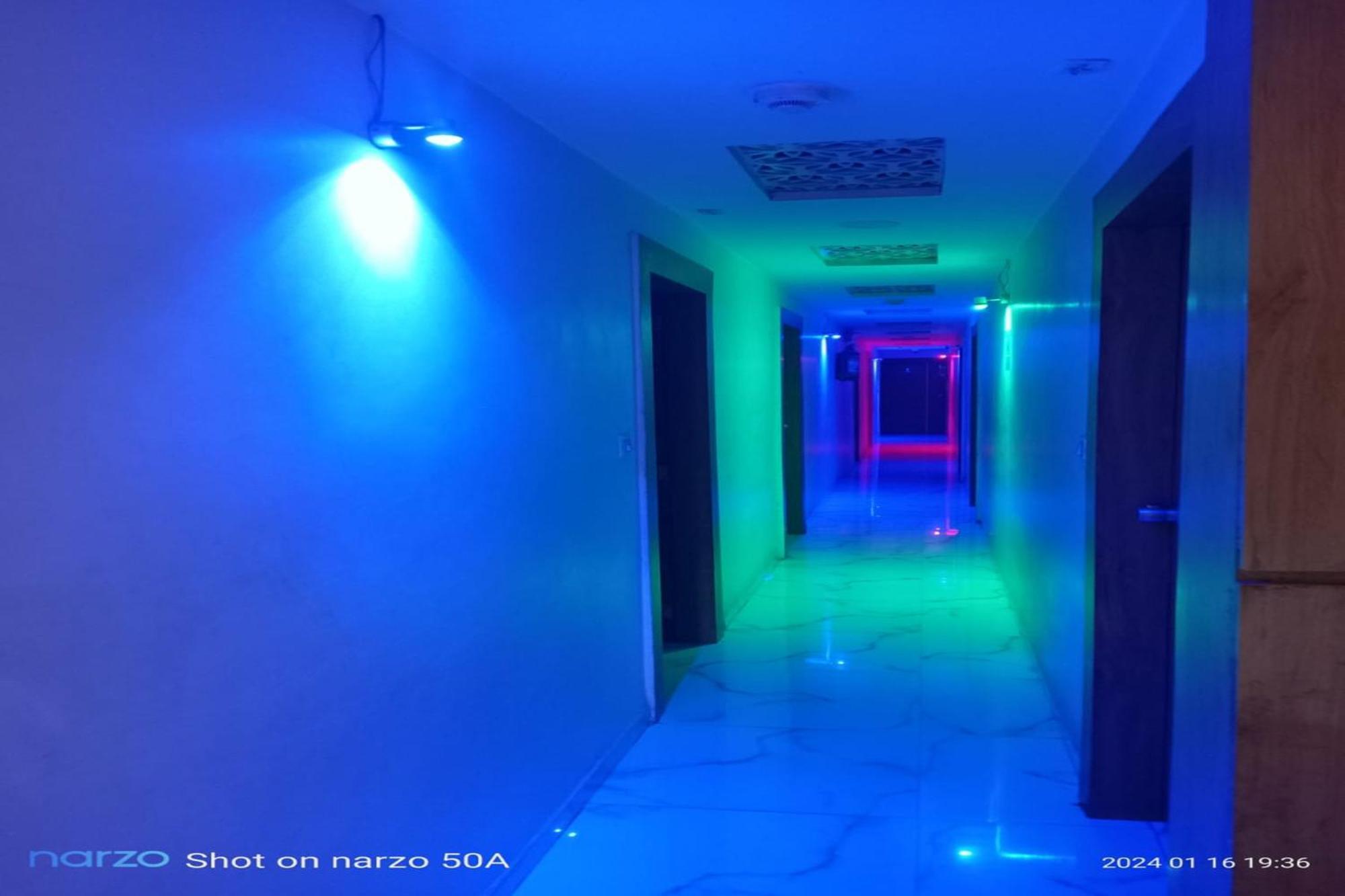 Hotel New Lake View Ahmadábád Kültér fotó